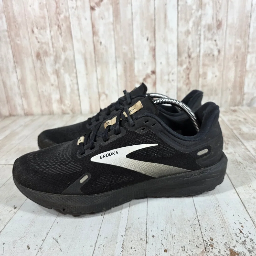 Brooks Launch GTS 9 Mens Running Shoes Black White 1103851D010 Size 10